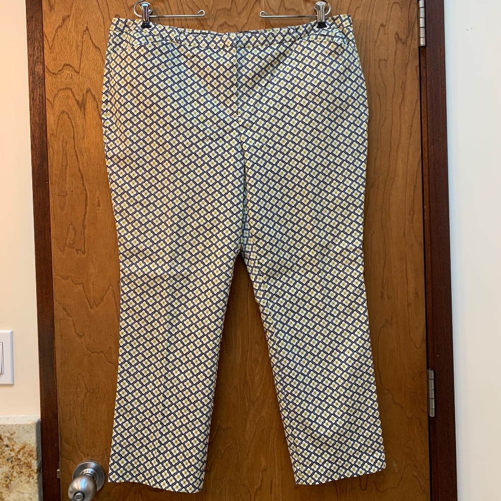 Worthington Womens Cropped Pants Yellow Floral Print Size 18